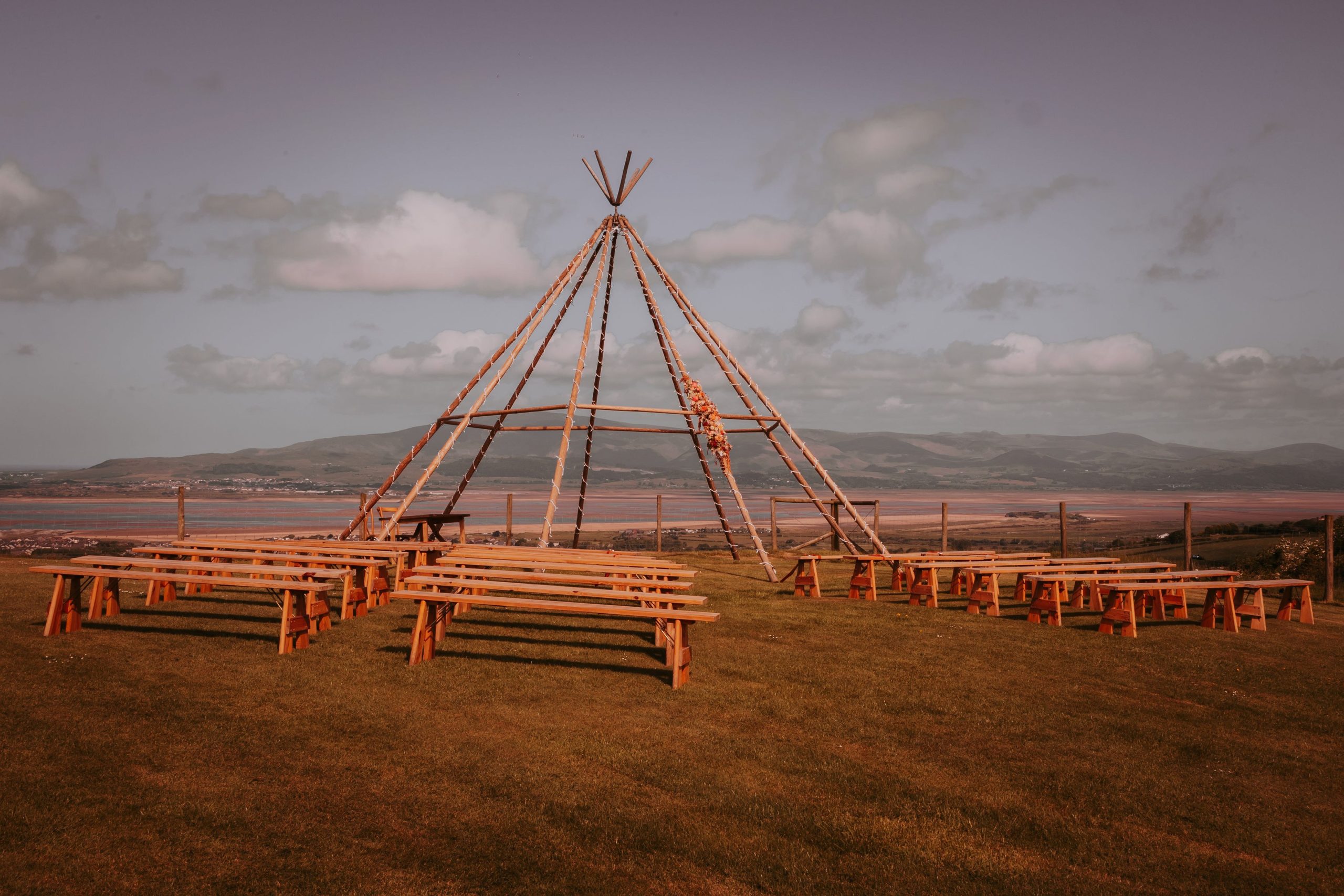 Naked Tipi