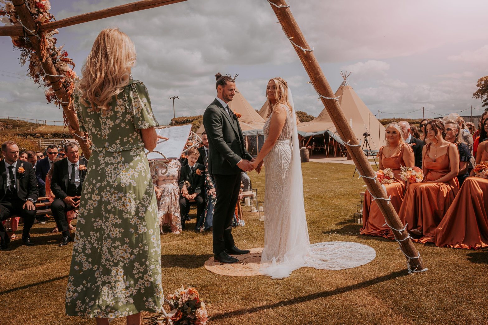 Beth & Matty's Wedding - Clare Gelderd Photography